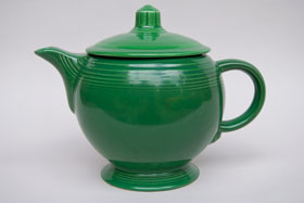 Medium Green Fiesta For Sale: Vintage Fiestaware Teapot Medium Green Fiesta For Sale: Vintage Fiestaware Teapot