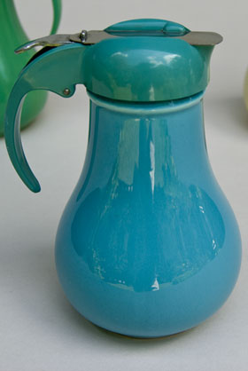 Rare Vintage Fiesta Turquoise Syrup Pitcher For Sale
Rare Vintage Fiesta Turquoise Syrup Pitcher For Sale