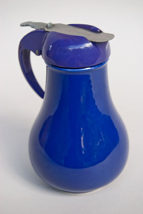 Rare Vintage Fiesta Cobalt Syrup Pitcher For Sale
Rare Vintage Fiesta Cobalt Syrup Pitcher For Sale