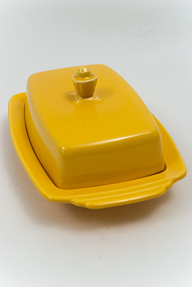 Harlequin Yellow Vintage Fiesta Half Pound Lidded Butter Dish Harlequin Yellow Vintage Fiesta Half Pound Lidded Butter Dish
