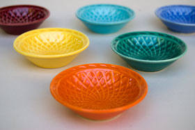Vintage Harlequin Pottery For Sale: Red Nut Dish 40s 50s Pottery
Vintage Harlequin Pottery For Sale: Red Nut Dish 40s 50s Pottery