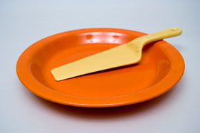 Fiesta Kitchen Kraft Pottery: Red Pie Plate Baker For Sale
Fiesta Kitchen Kraft Pottery: Red Pie Plate Baker For Sale