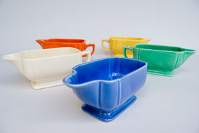 Riviera Pottery for Sale: Original Mauve Sauce Boat from vintagefiestaware.com
Riviera Pottery for Sale: Original Mauve Sauce Boat from vintagefiestaware.com