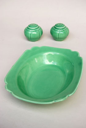 Riviera Pottery for Sale: Green Oval Bake from vintagefiestaware.com
Riviera Pottery for Sale: Green Oval Baker from vintagefiestaware.com