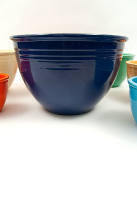 Vintage Fiesta Nesting Bowl Number Seven in Cobalt Blue For Sale Vintage Fiesta Nesting Bowl Number Seven in Cobalt Blue For Sale