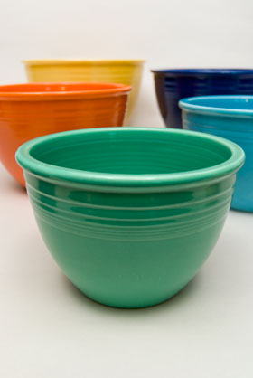 Vintage Fiesta Nesting Bowl Number Three in Green For Sale Vintage Fiesta Nesting Bowl Number Three in Green For Sale