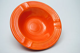 Vintage Fiesta Pottery
Early Variation Ashtray in Original Red for Sale
Vintage Fiesta Pottery
Early Variation Ashtray in Original Red for Sale