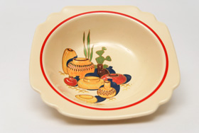 Riviera Pottery for Sale:Berry Bowl with Mexicana Decals and Red Stripes from vintagefiestaware.com
Riviera Pottery for Sale:Berry Bowl with Mexicana Decals and Red Stripes from vintagefiestaware.com
