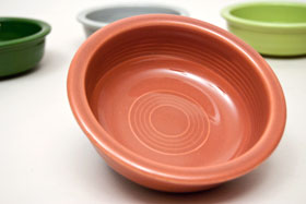Vintage Fiestaware 50s Rose Fruit Bowl For Sale Vintage Fiestaware 50s Rose Fruit Bowl For Sale