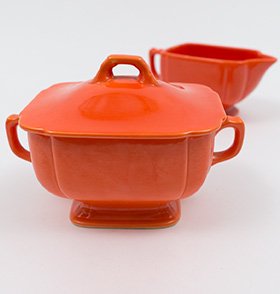 Vintage Fiesta Red Riviera Sugar and Creamer Set
Vintage Fiesta Red Riviera Sugar and Creamer Set