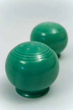 Vintage Fiesta Kitchen Kraft Shakers in Original Green Glaze/></a><a href=