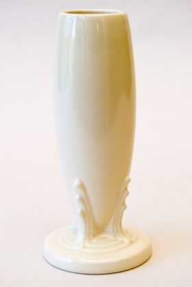 Vintage Fiestaware Bud Vase in Original Ivory Glaze For Sale Vintage Fiestaware Bud Vase in Original Ivory Glaze For Sale