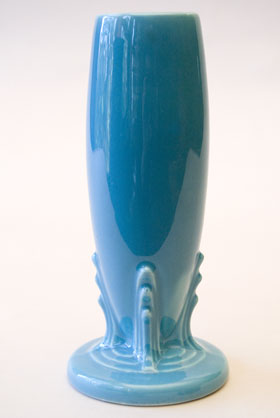Vintage Fiestaware Bud Vase in Original Turquoise Glaze For Sale Vintage Fiestaware Bud Vase in Original Turquoise Glaze For Sale