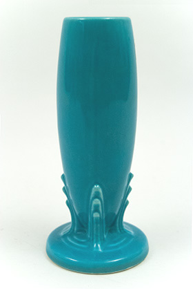 Vintage Fiestaware Bud Vase in Original Turquoise Glaze For Sale Vintage Fiestaware Bud Vase in Original Turquoise Glaze For Sale
