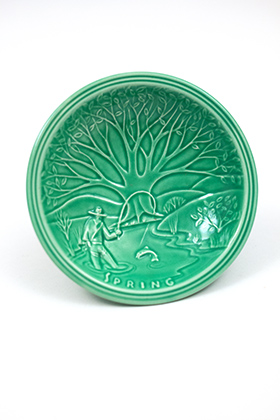 Homer Laughlin Worlds Fair Ivory Winter Scene Ashtray New York 1940 Homer Laughlin Worlds Fair Ivory Winter Scene Ashtray New York 1940