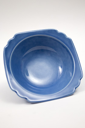 Riviera Homer Laughlin Pottery Mauve Oatmeal Bowl