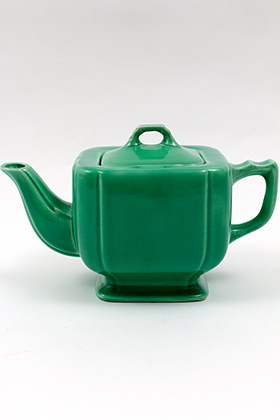Riviera Pottery Original Green Teapot For Sale
Riviera Pottery Original Green Teapot For Sale
