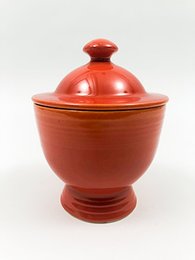 Vintage Fiesta Amberstone Sugar Bowl in Mango Red Glaze for Sale Circa 1969-1973 Vintage Fiesta Amberstone Sugar Bowl in Mango Red Glaze for Sale Circa 1969-1973
