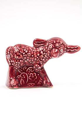 Harlequin Animal Novelty Lamb in Maroon Glaze Homer Laughlin Pottery for Woolworths