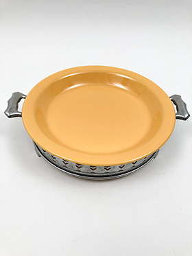 Kitchen Kraft Pie Plat in Original Yellow: Hard to Find Go-Along Fiestaware Pottery For Sale
Kitchen Kraft Pie Plat in Original Yellow: Hard to Find Go-Along Fiestaware Pottery For Sale