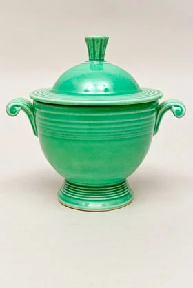 Vintage Fiestaware Sugar Bowl in Original Green Glaze For Sale
