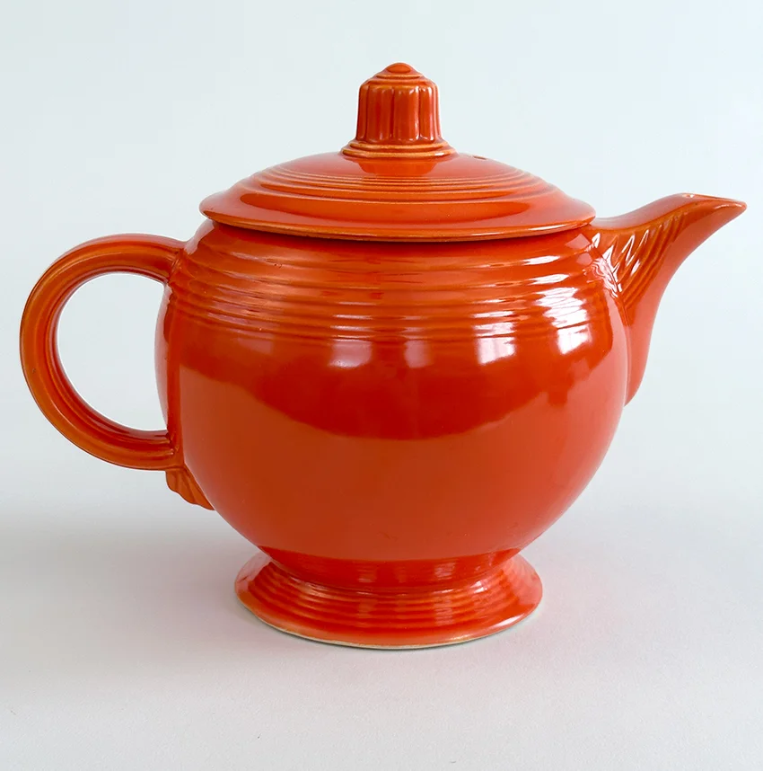 Red vintage fiesta medium sized teapot with lid and c shaped handle