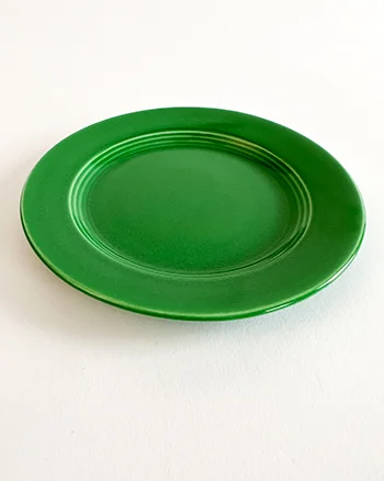 Medium Green Harlequin Dinnerware Bread Plate 6 inch For Sale