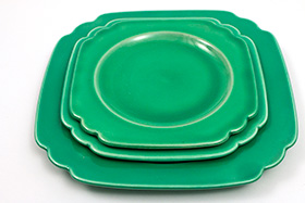 Vintage Riviera Pottery Original Green 9 inch Luncheon Plate