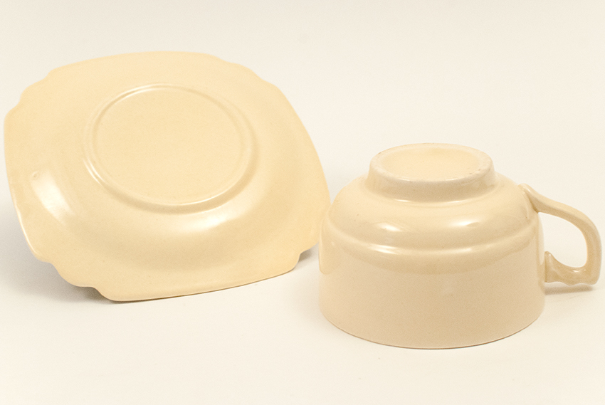 ivory vintage riviera teacup and saucer set