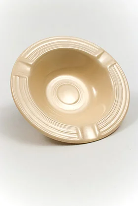 ivory vintage fiestaware ashtray early variation with bottom rings